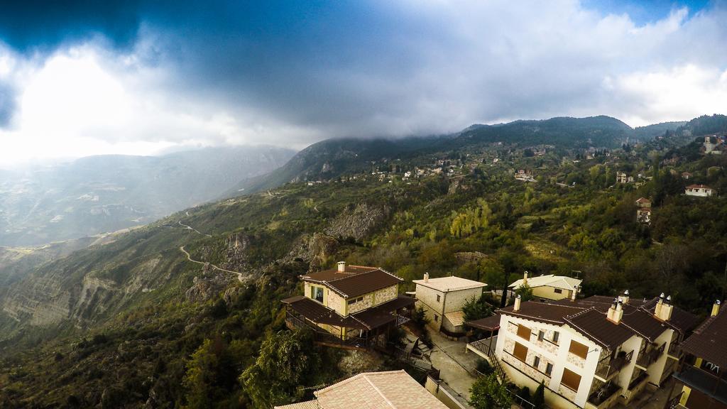 Aetoma Suites Synikia Mesi Trikalon エクステリア 写真