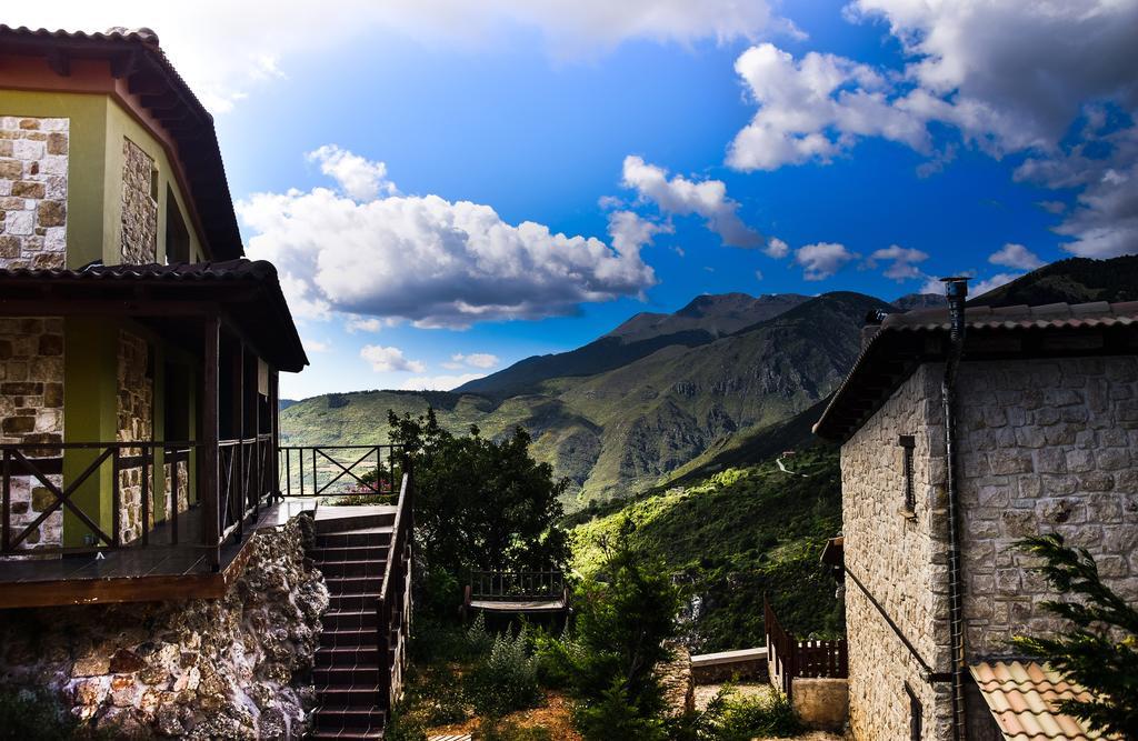 Aetoma Suites Synikia Mesi Trikalon エクステリア 写真